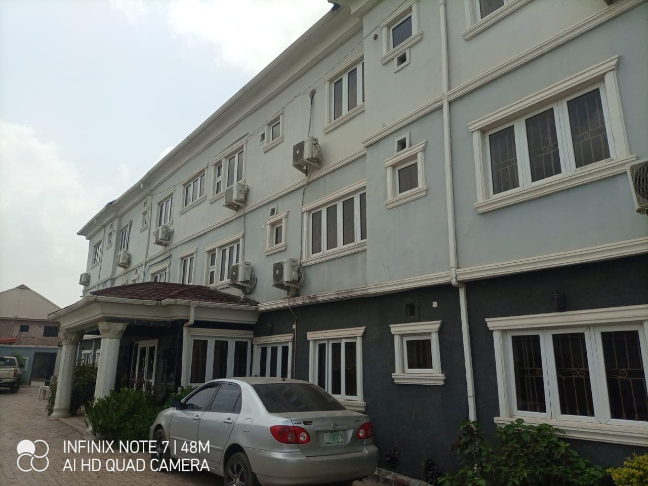 20 Room Hotel and Suites for Sale at Ologuneru, Ibadan, Oyo