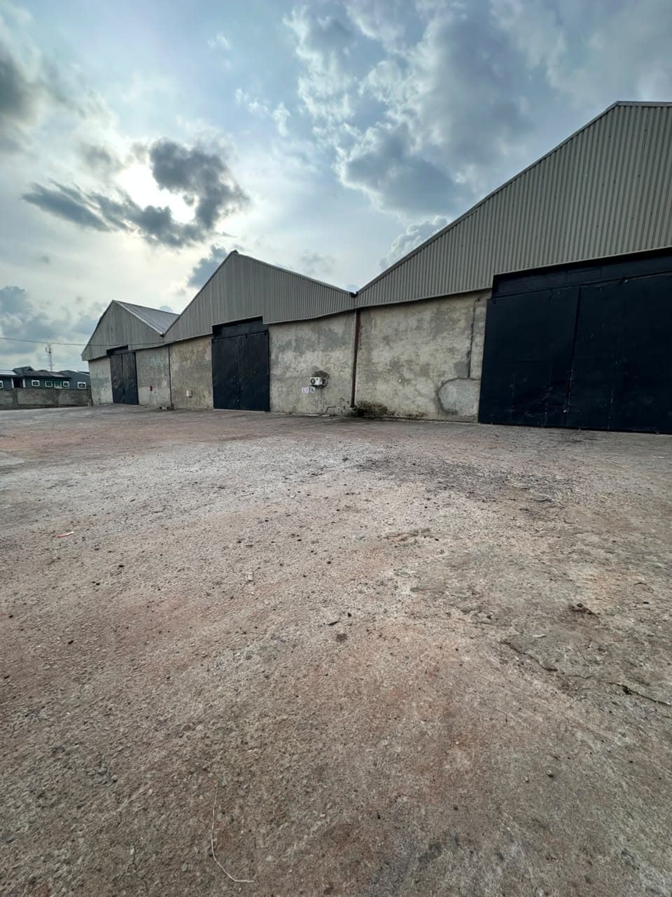 3-Bay Warehouse for Sale at Ibadan-Lagos Expressway, Sanyo, Ibadan