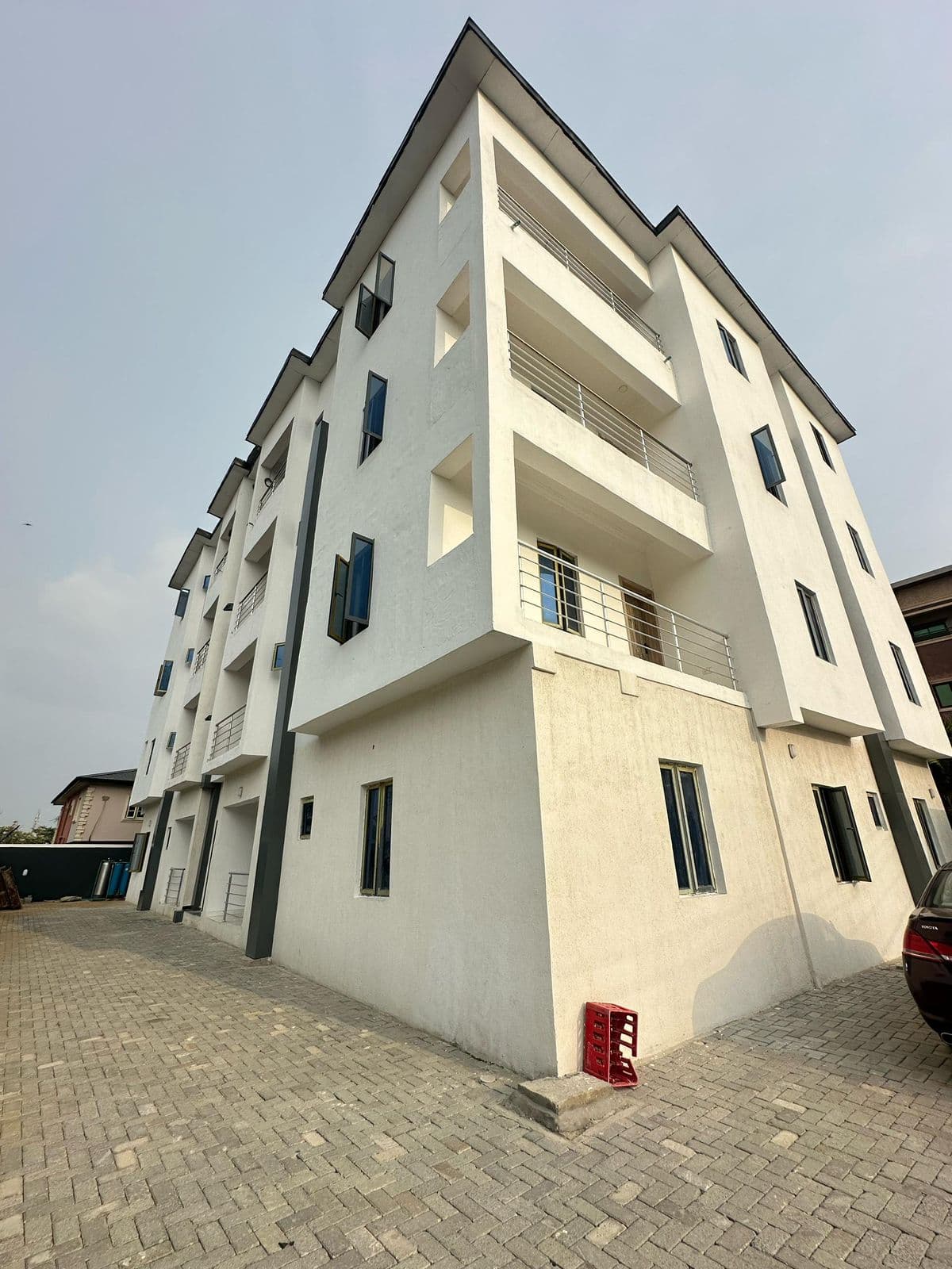 3 Bedroom Flat for Rent at Ilasan, Ikate, Lagos