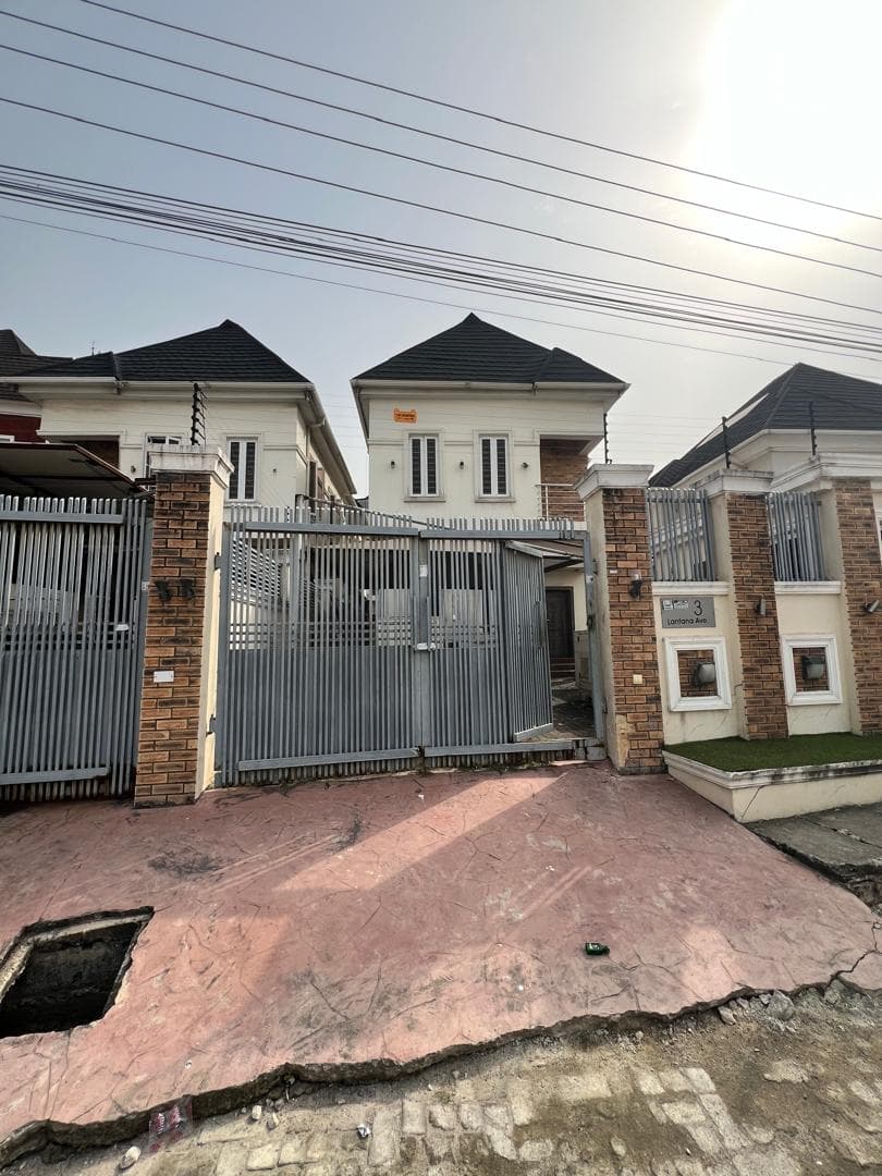 4 Bedroom Duplex for Sale in Ikota GRA, Lagos