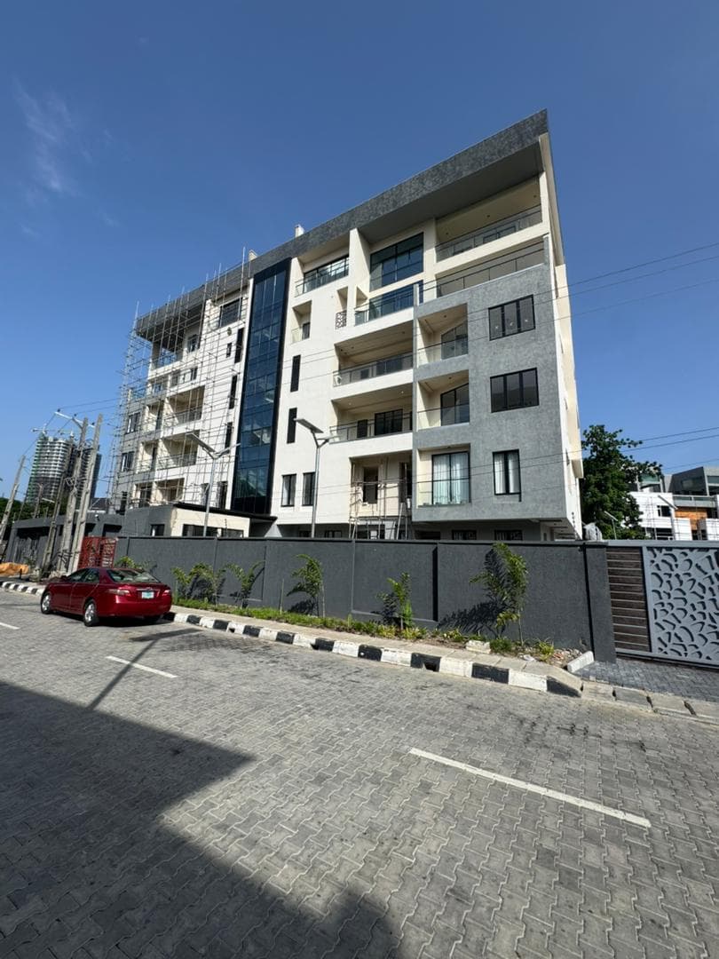4 Bedroom Flat for Sale in Ikoyi, Lagos
