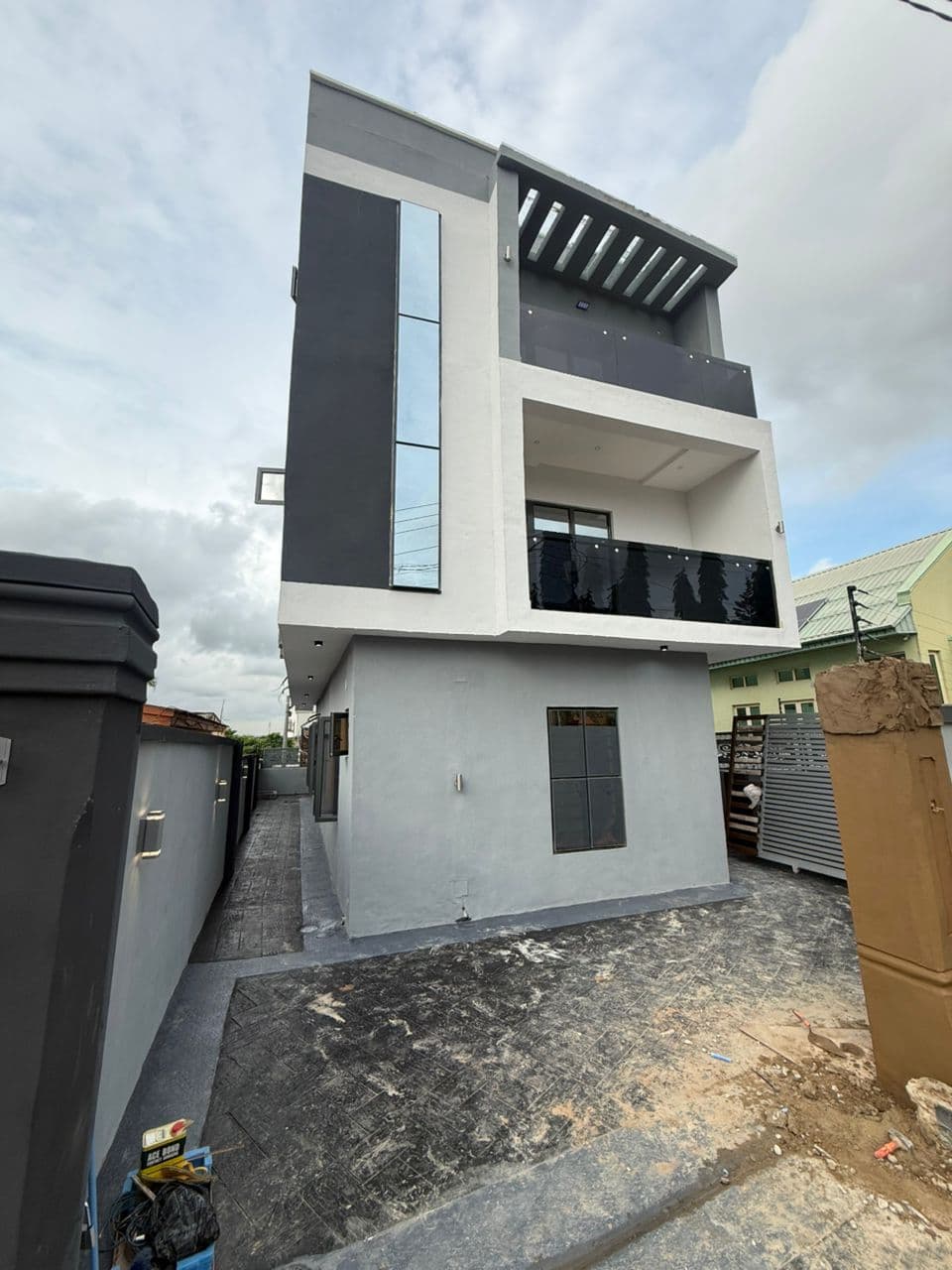 5 Bedroom Fully Detached Duplex with BQ for Sale at Magodo Phase 1 GRA, Lagos