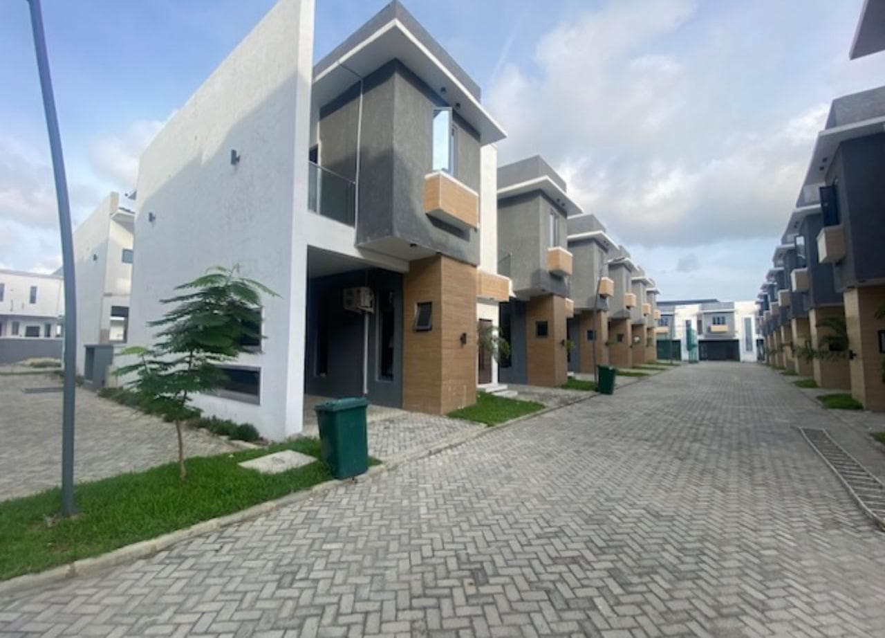 3 Bedroom Terrace Duplex for Rent in Ajah, Lagos