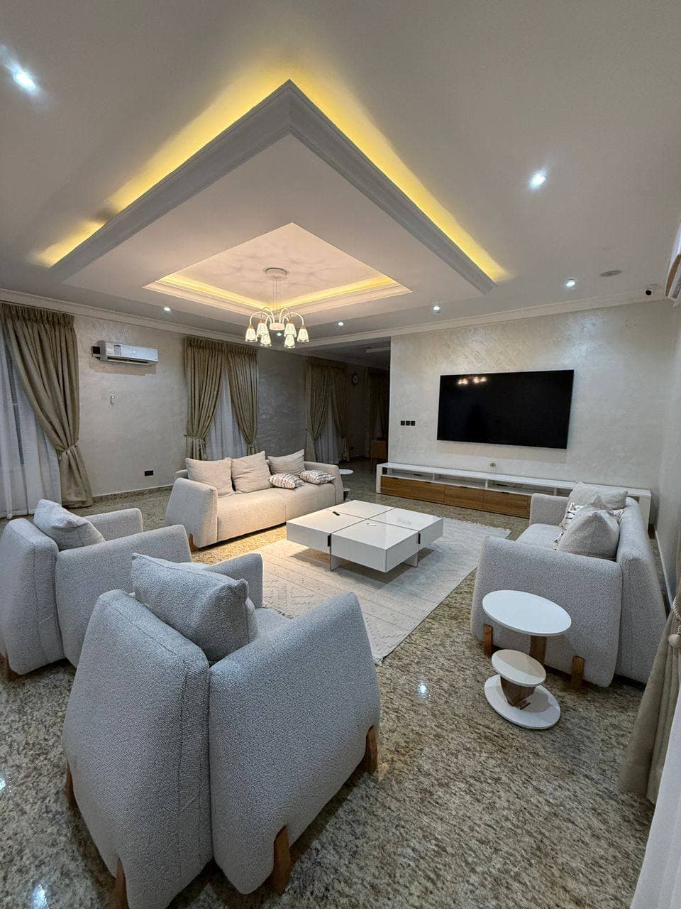 4 Bedroom Duplex in Osapa London, Lagos