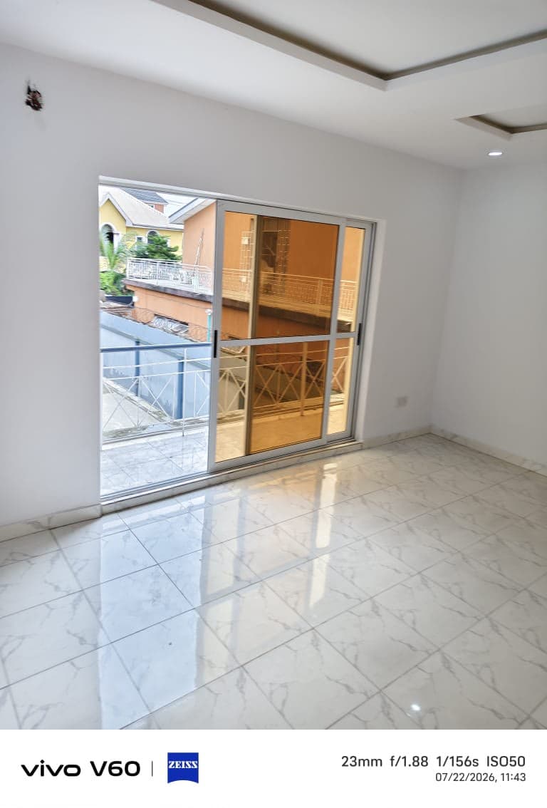 2 Bedroom Flat for Rent at Surulere, Lagos