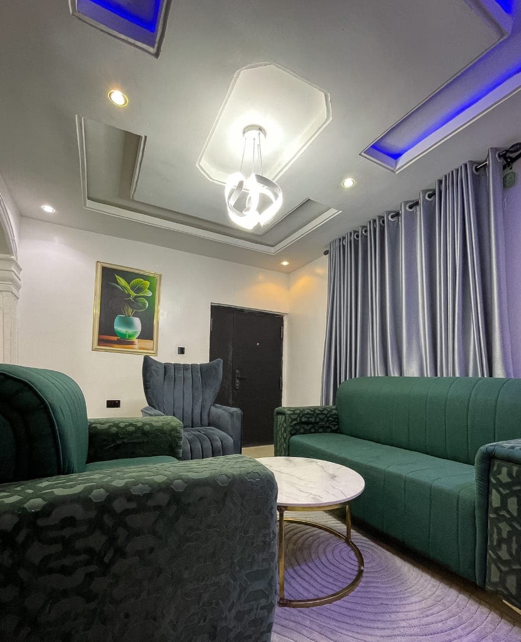 Fully Furnished 2 Bedroom Shortlet in Ajao Estate, Lagos