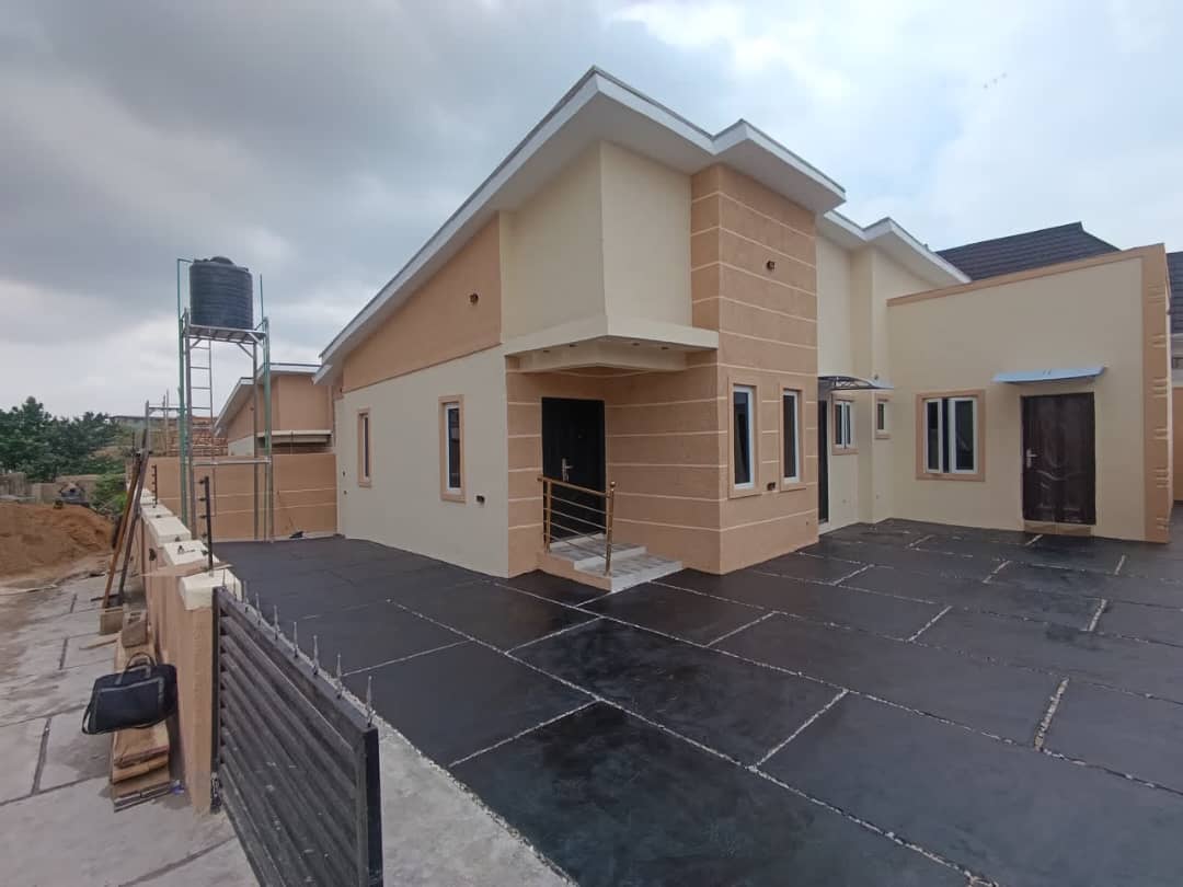 3 Bedroom Detached Bungalow for Sale at Monatan, Iwo Road, Ibadan