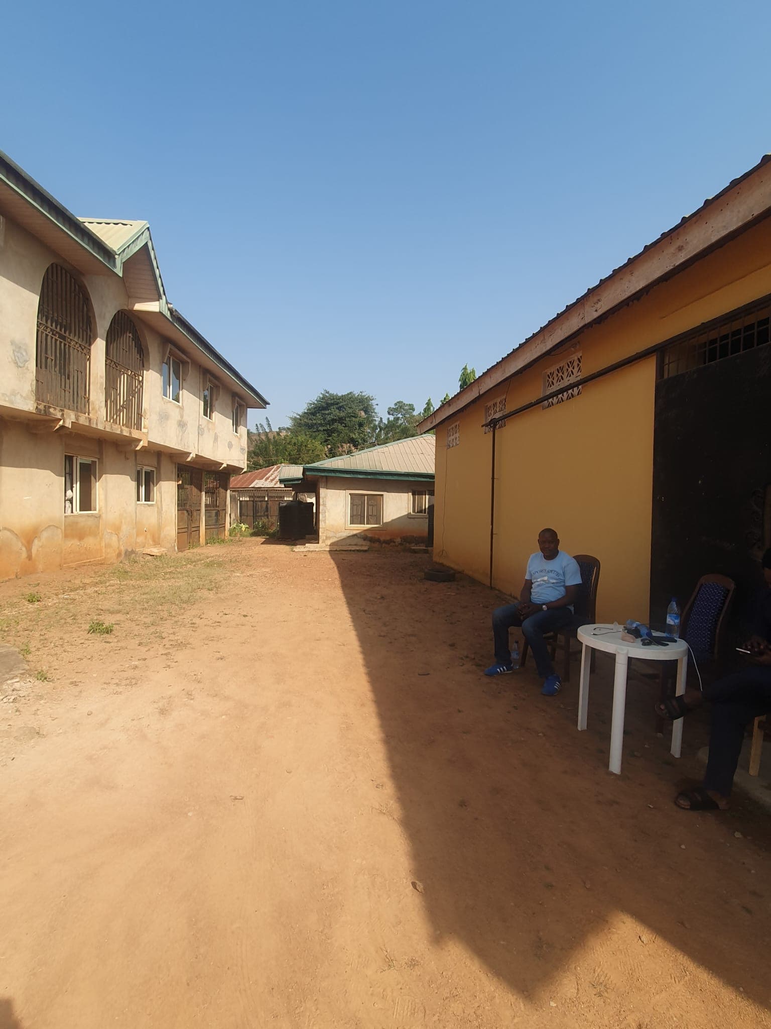 Commercial Building with Warehouse for Sale at Seebi