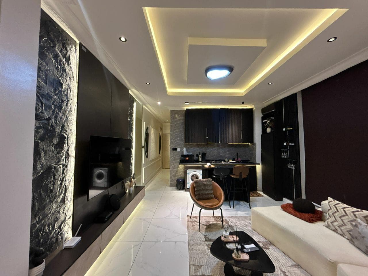 1 Bedroom Flat for Shortlet at Lekki Phase 1, Lagos