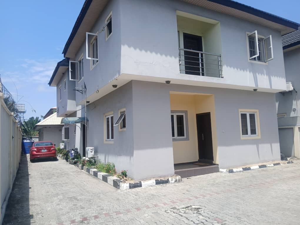 3 Bedroom Flat for Rent in Lekki Phase 1, Lagos