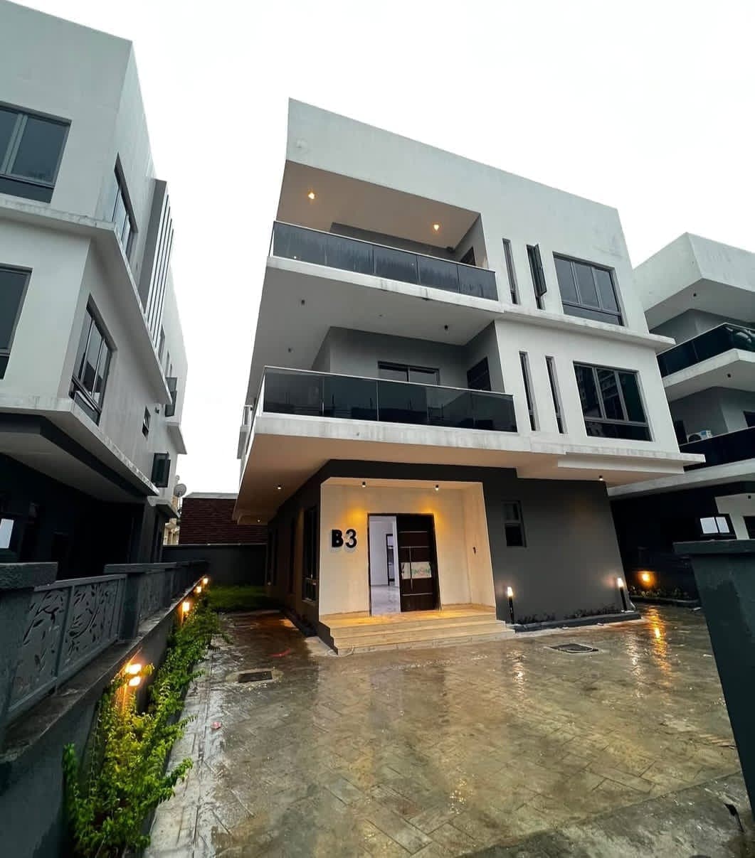 Luxury Designed 6 Bedroom Detached House for Sale in Old Ikoyi, Lagos