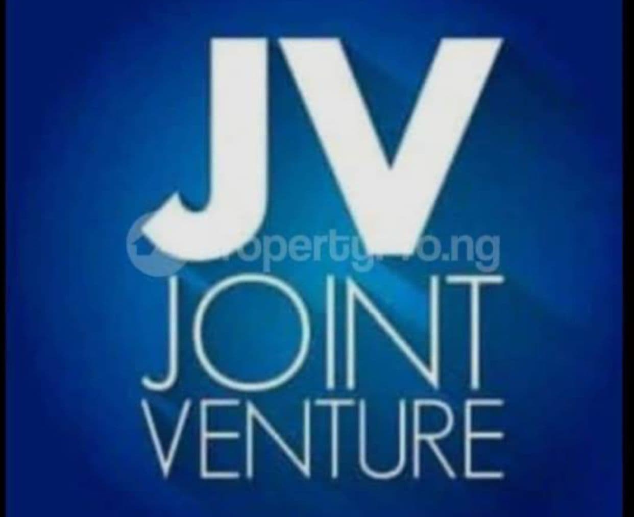 560 Sqm Land for Sale in Chevron, Lagos