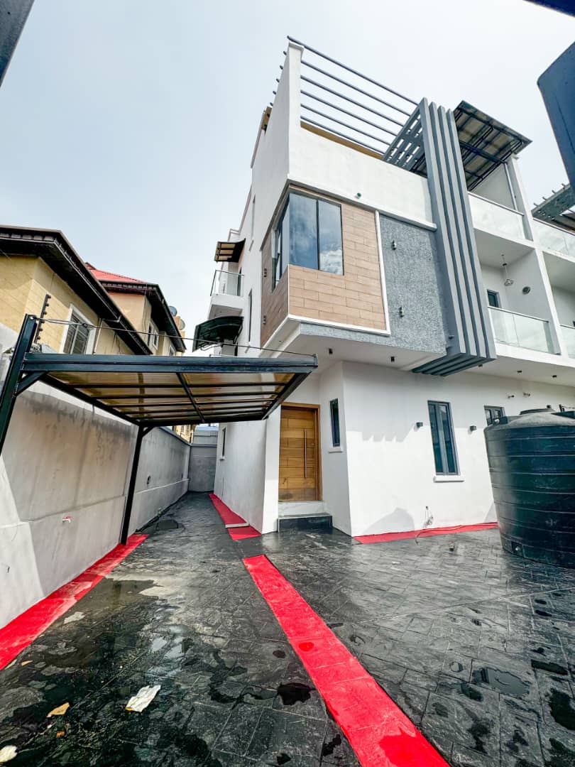 5 Bedroom Semi Detached Duplex for Sale at Ilasan-Ikate, Lagos