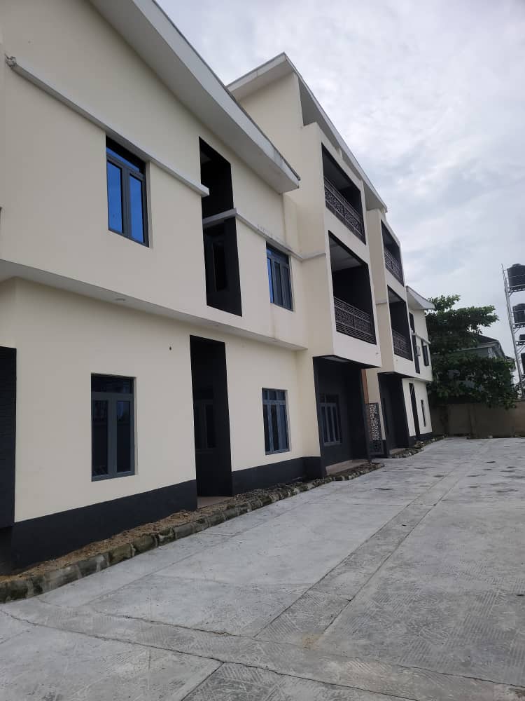 3 Bedroom Flat with BQ for Rent at Lekki Scheme 2, Ajah, Lagos