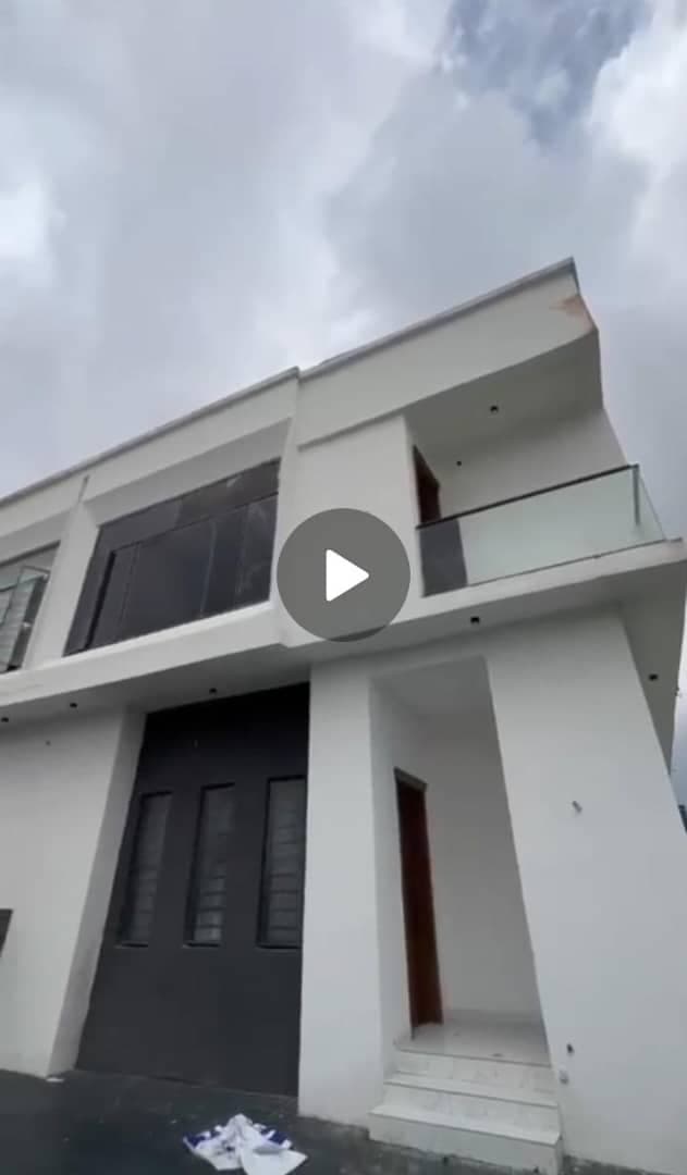 Spacious Room for Rent at Harris Drive, VGC, Lagos