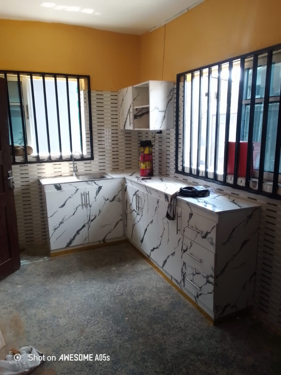 3 Bedroom Flat and 2 Bedroom Chalet for Rent at Oluyole Estate, Ibadan