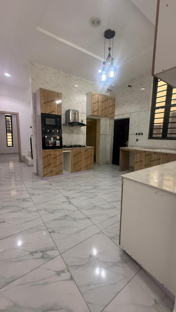 4 Bedroom Duplex for Rent in Ikota GRA, Lagos
