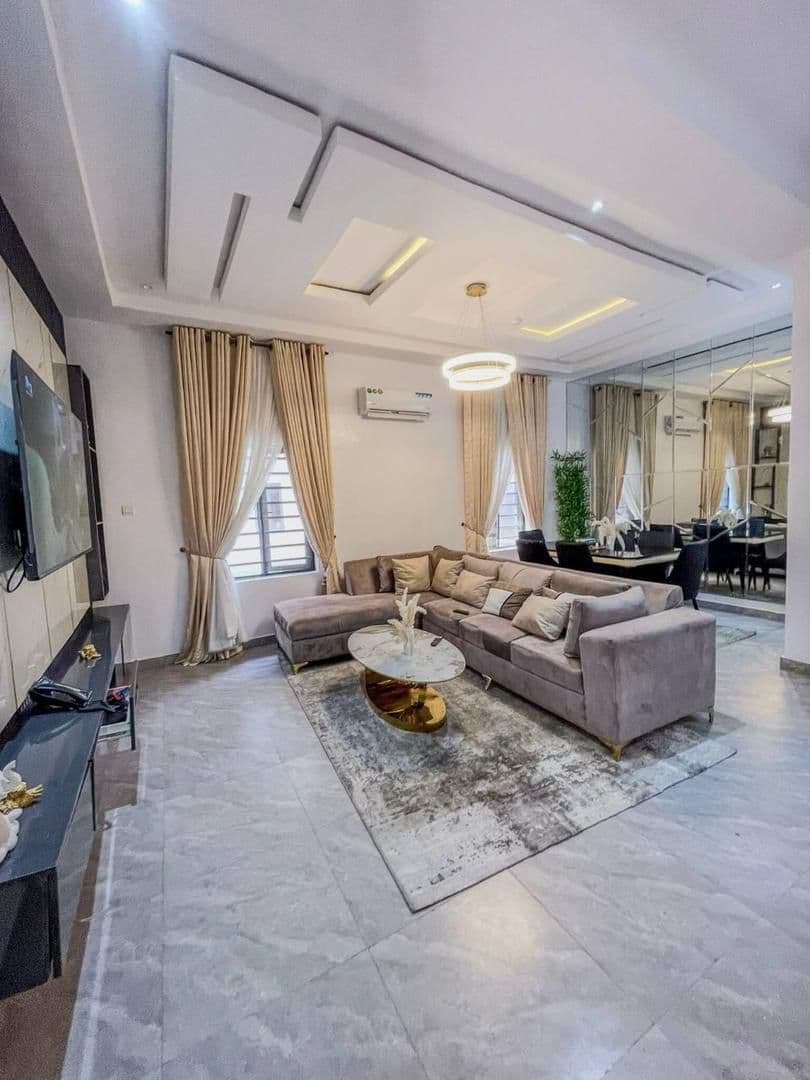 5 Bedroom Duplex Shortlet in Oregun, Ikeja