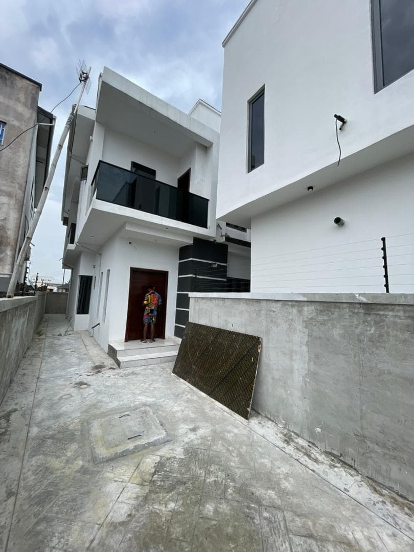 4 Bedroom Duplex for Sale in Lekki, Lagos
