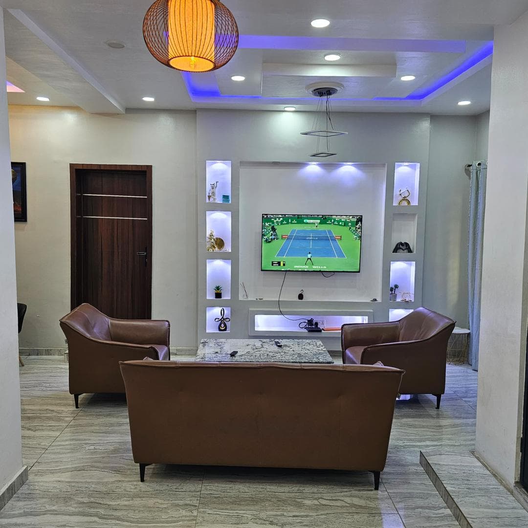 Fully Furnished 3 Bedroom Shortlet in Ikeja, Lagos