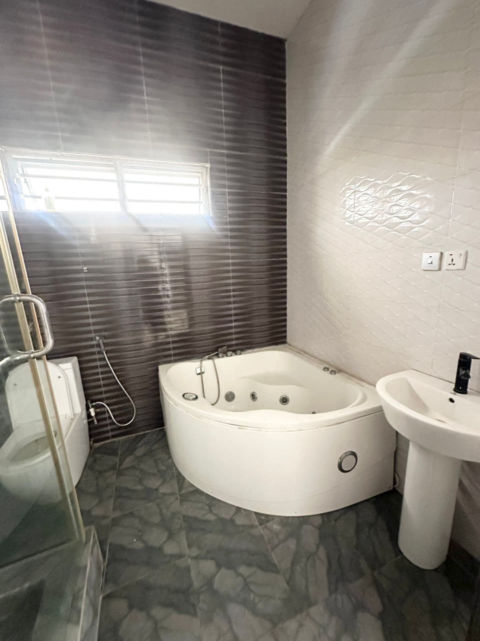 Property for Rent in Oba Musa Estate, Lagos - 3