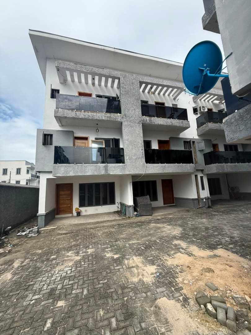 2 Bedroom Maisonette for Rent at Ikate, Lekki, Lagos