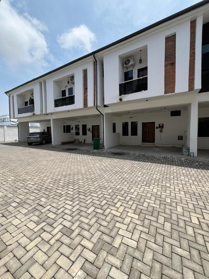 4 Bedroom Duplex for Rent at VGC, Harris Drive