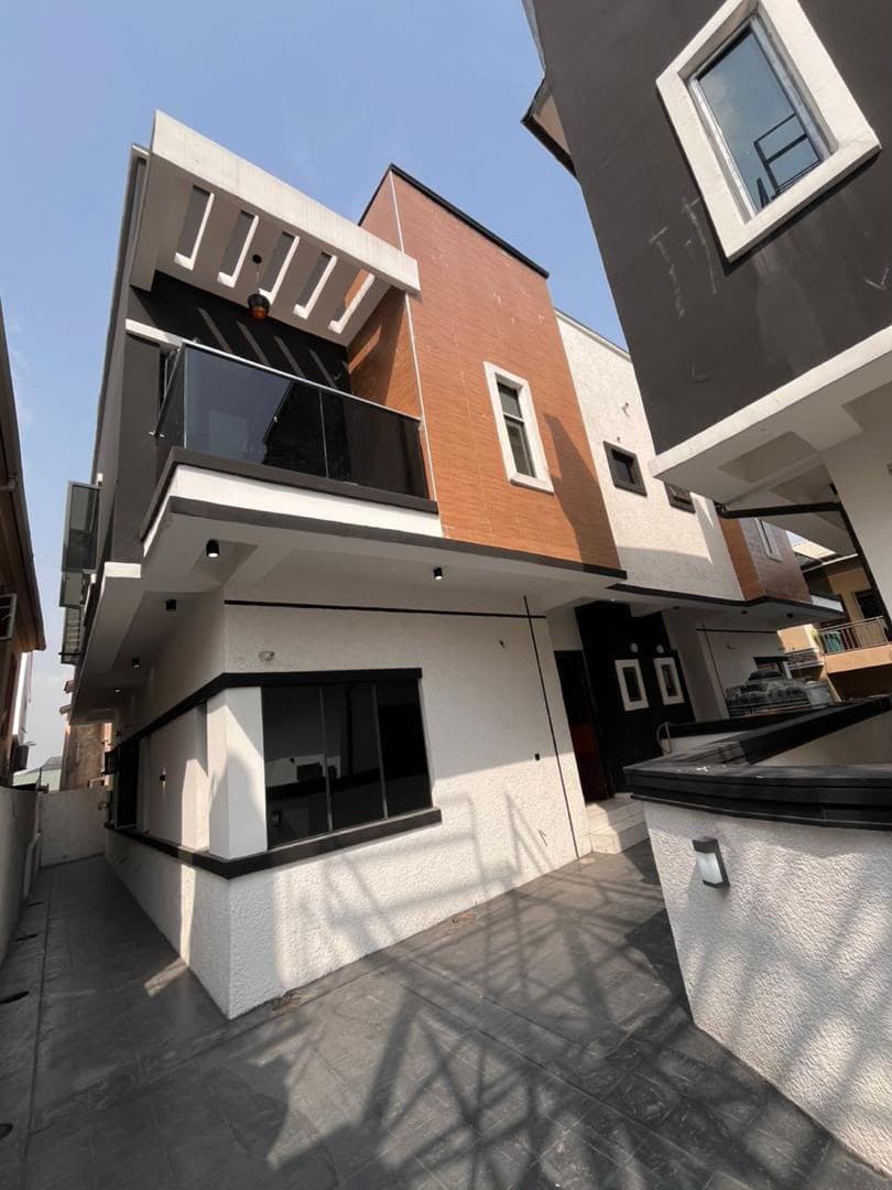 4 Bedroom Duplex for Sale at Chevron, Lekki