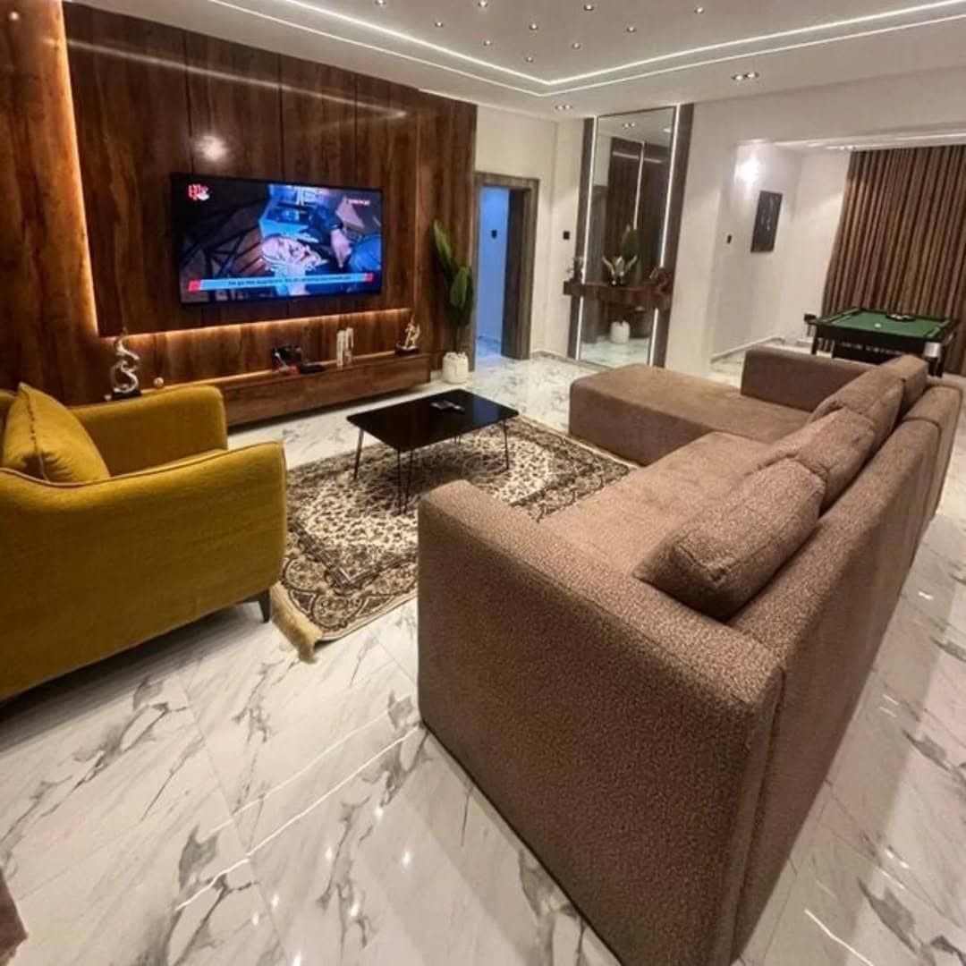 Luxury 2 Bedroom Shortlet in Wuse 2, Abuja