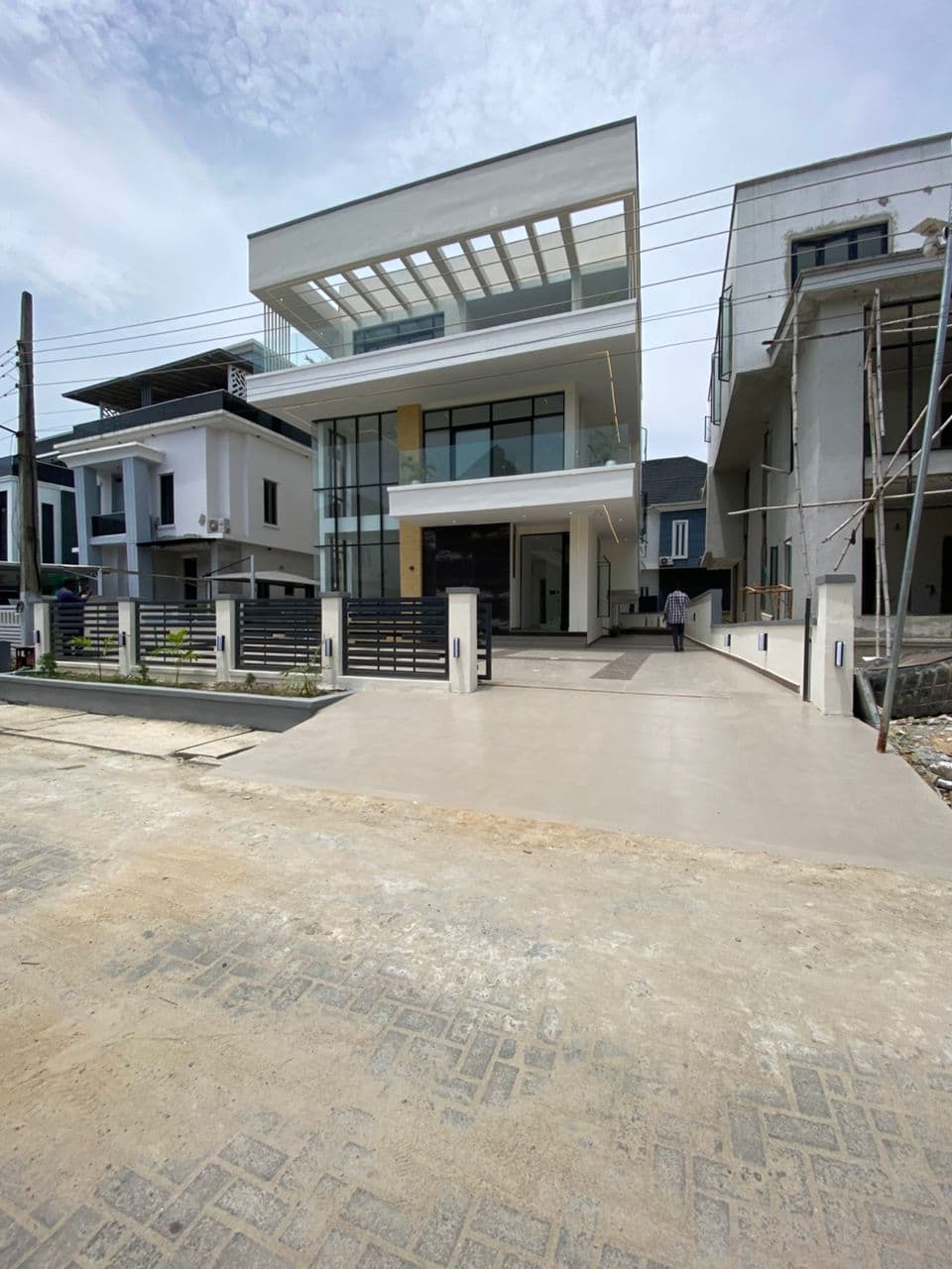 5 Bedroom Duplex for Sale in Megamound Estate, Lagos