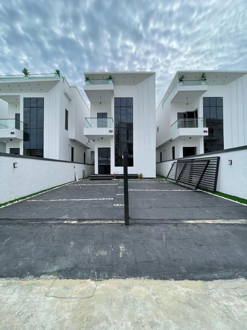 5 Bedroom Detached Duplex for Sale in Chevron Lekki, Lagos