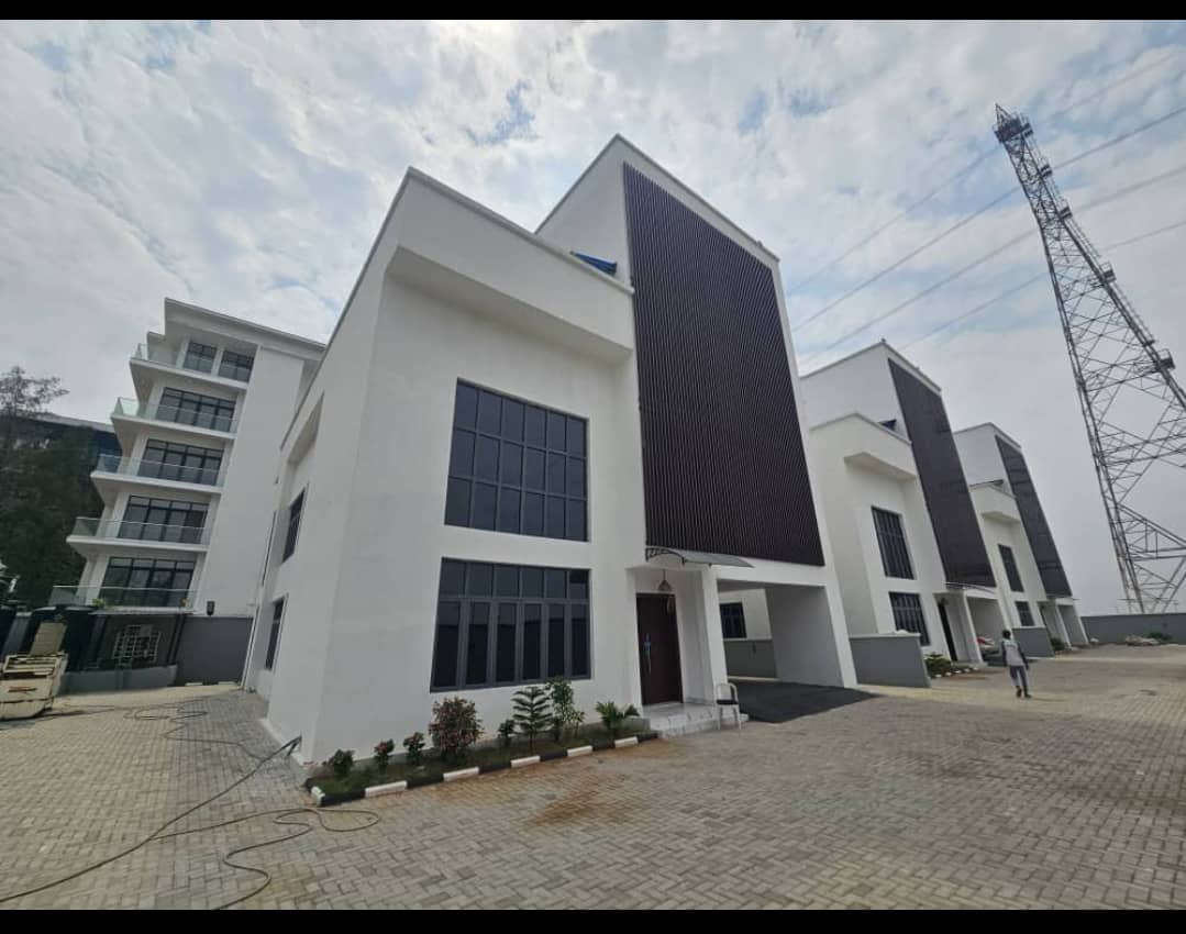 5 Bedroom Duplex for Rent at Banana Island Estate, Ikoyi, Lagos