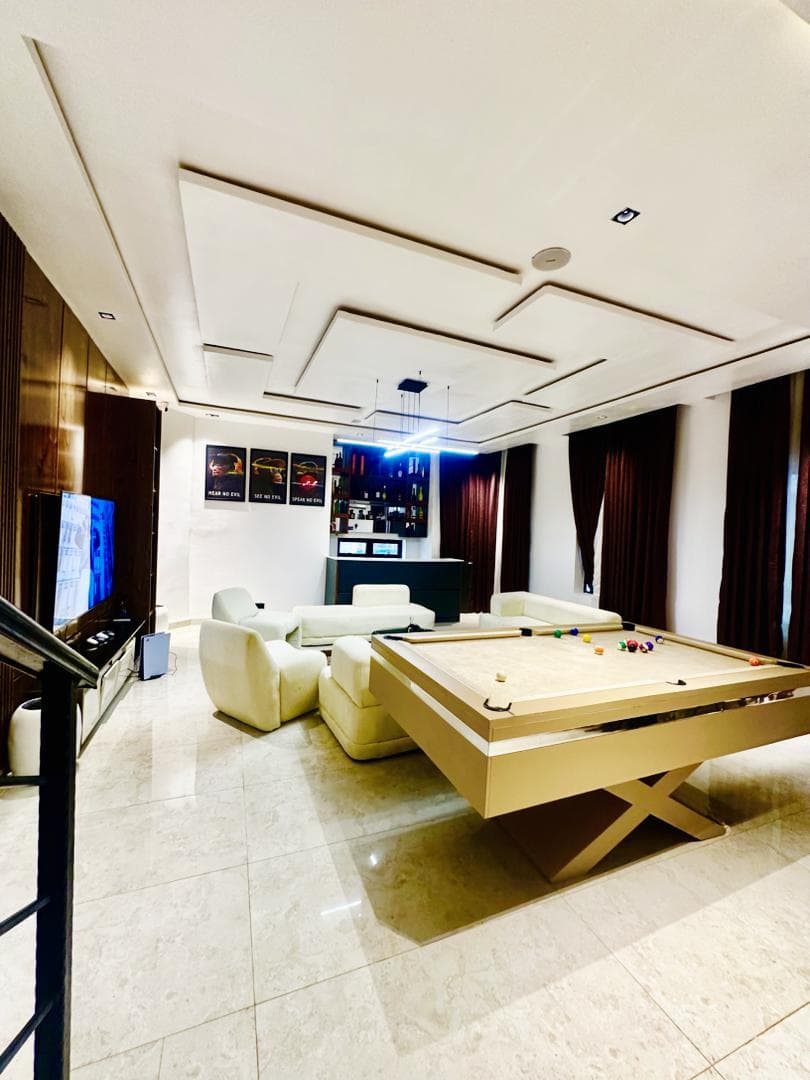 Fully Furnished 3 Bedroom Duplex in Ikoyi, Lagos