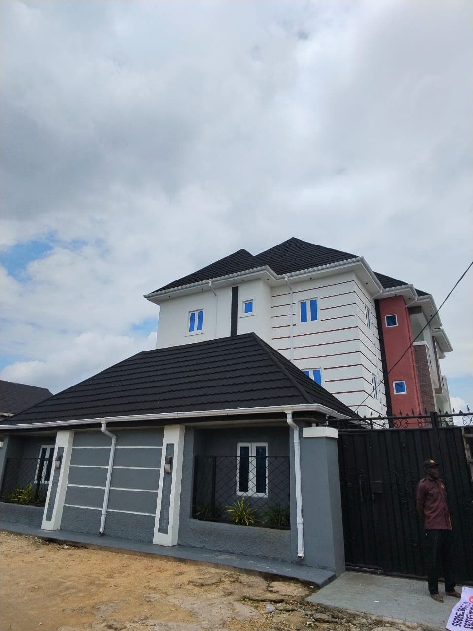 2 Bedroom Flat for Rent in Egbelu, off Ada George