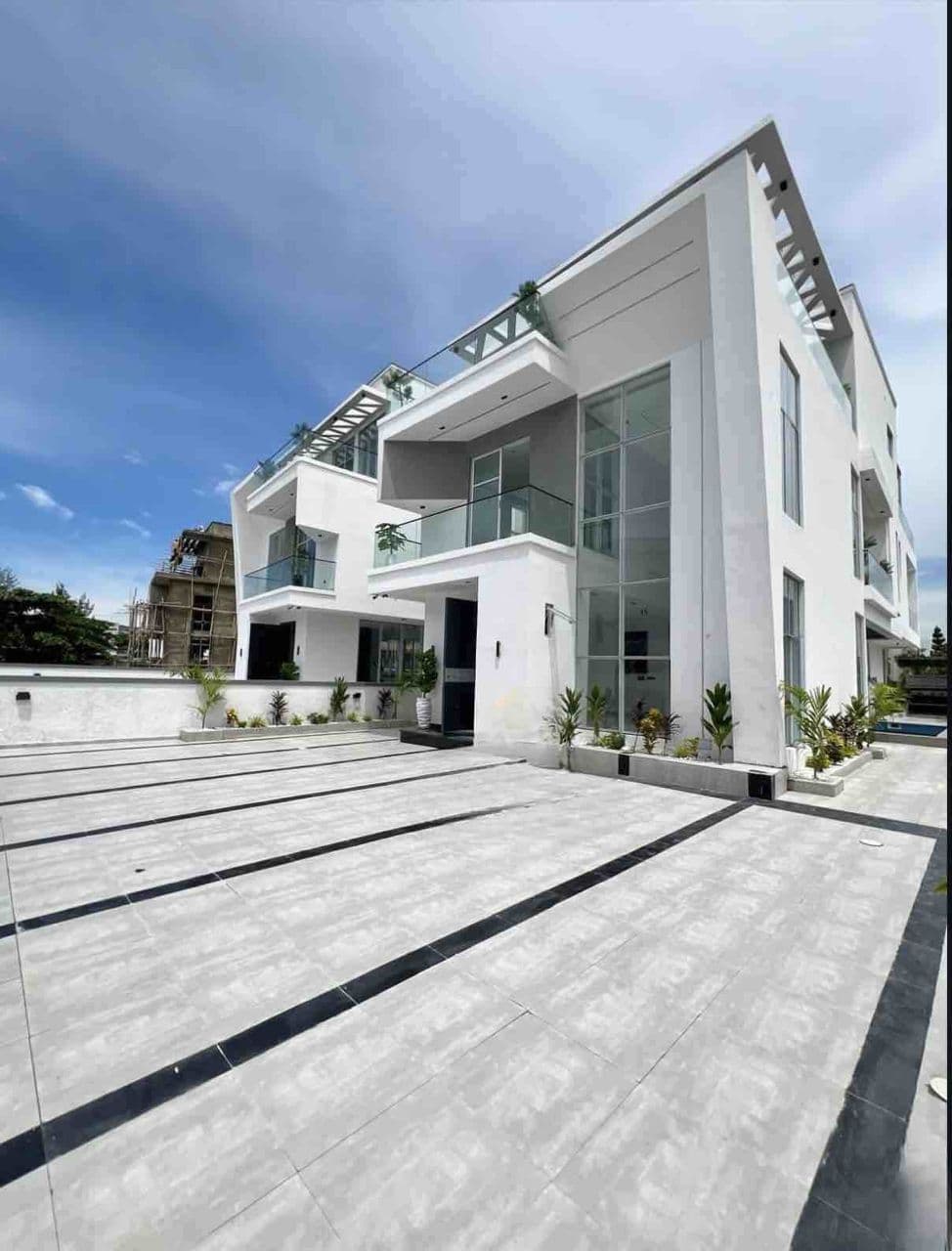 5 Bedroom Duplex for Sale in Osapa, Lekki, Lagos