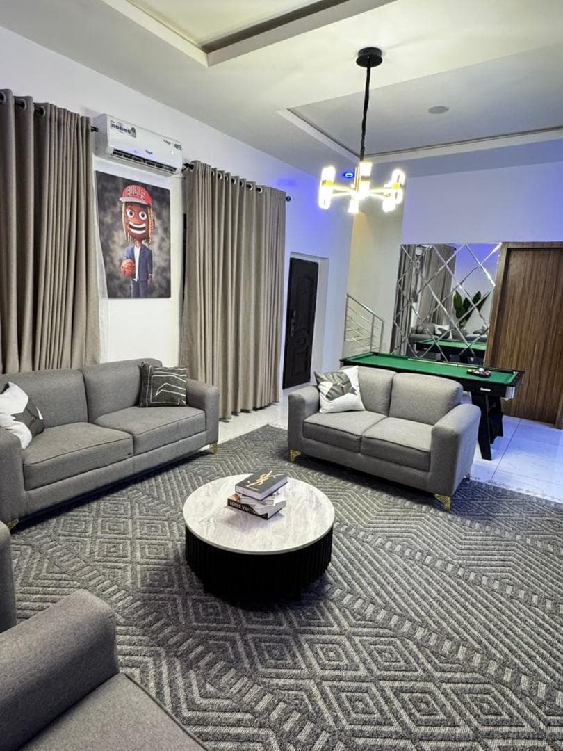 3 Bedroom Shortlet in Royal Pine Estate, Orchid, Lekki