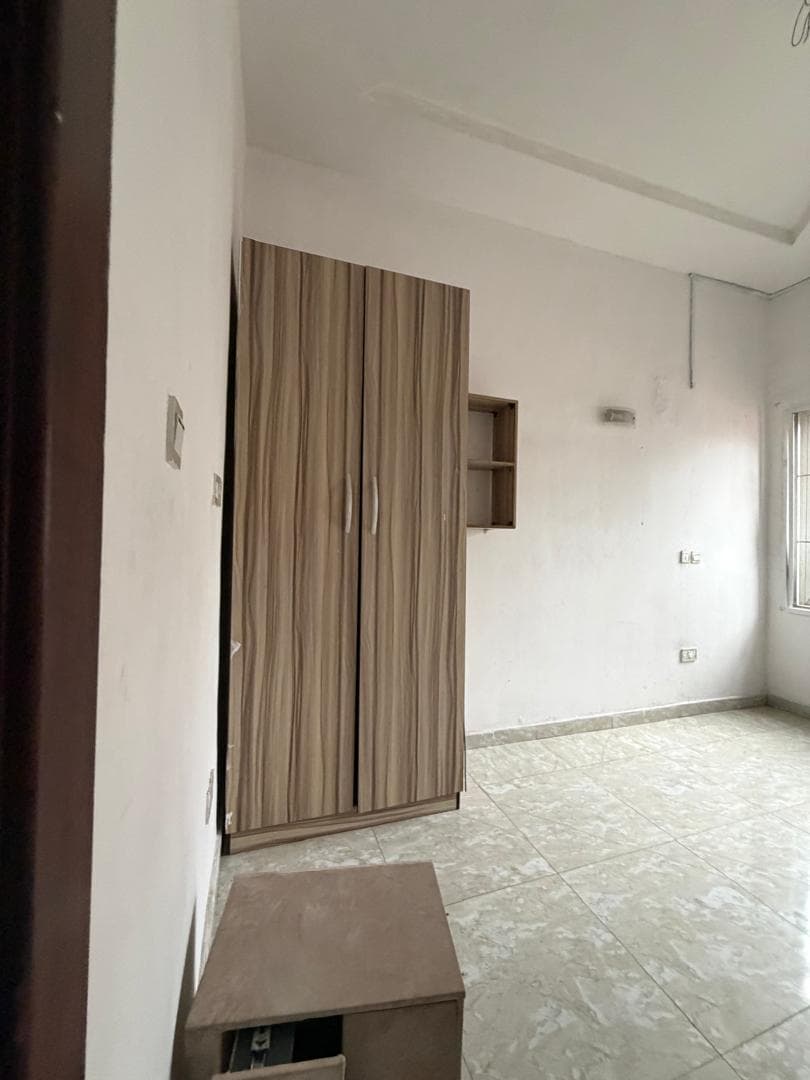 Self Contained Studio for Rent in Idado Estate, Lagos - 11