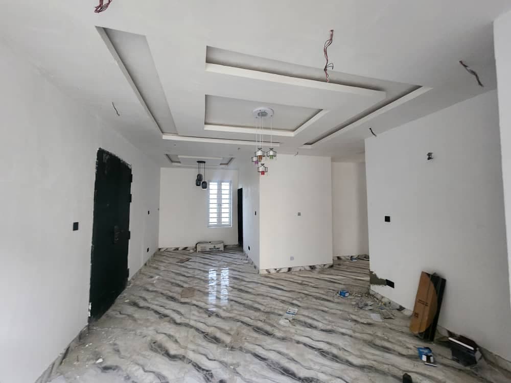 2 Bedroom Flat for Rent at Ogunfayo, Lagos - 4