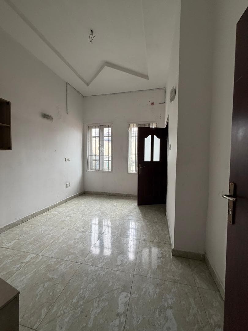 Self Contained Studio for Rent in Idado Estate, Lagos - 1