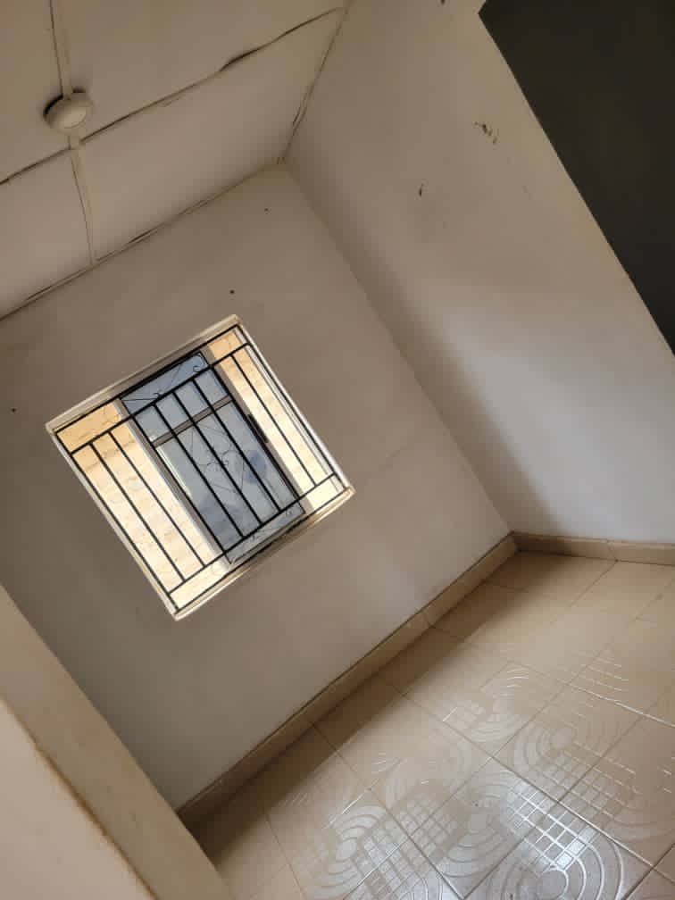 Self Contain for Rent in Afoni Area Adegbayi/Iyana Agbala Old Ajia Road, Ibadan