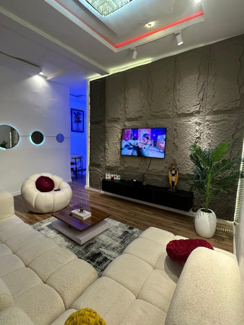 Luxury 1 Bedroom Apartment for Shortlet on Orchid Road, Lekki