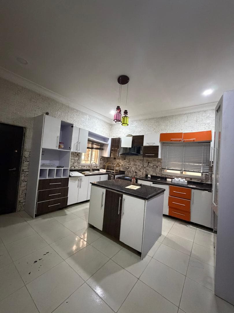 Mini Flat Duplex for Rent at Bera Estate, Chevron Drive, Lagos - 10