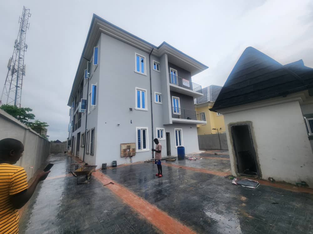 2 Bedroom Flat for Rent at Ogunfayo, Lagos - 6
