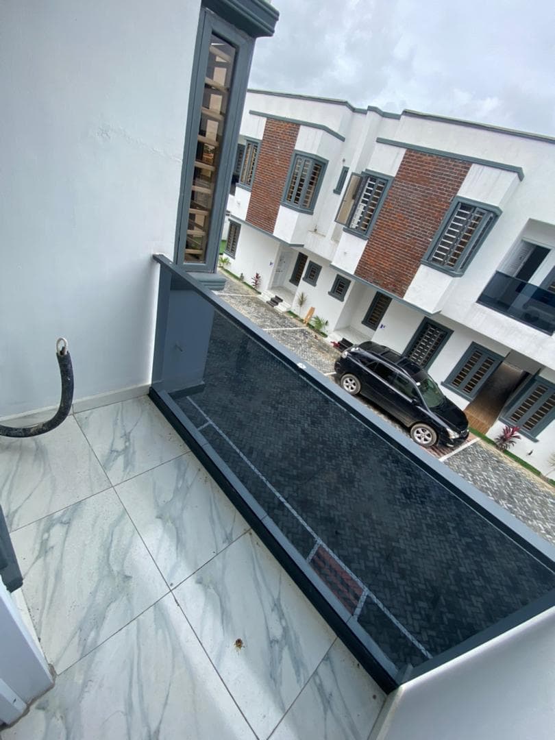 3 Bedroom Terrace with Boys Quarter for Sale in Lekki Scheme 2, Lagos