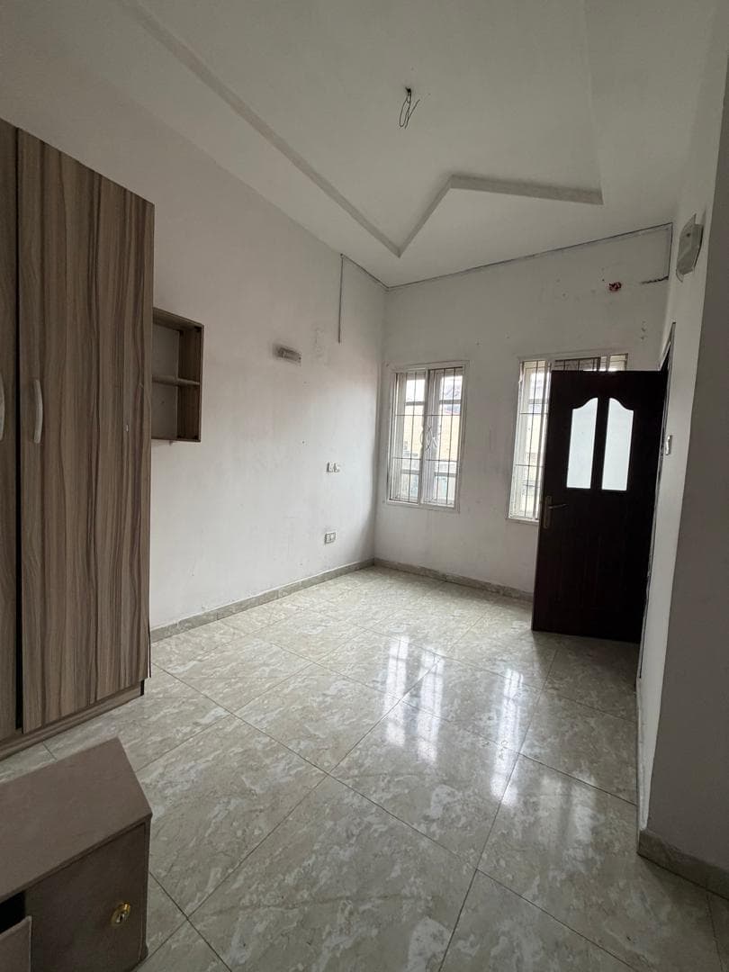 Self Contained Studio for Rent in Idado Estate, Lagos - 5