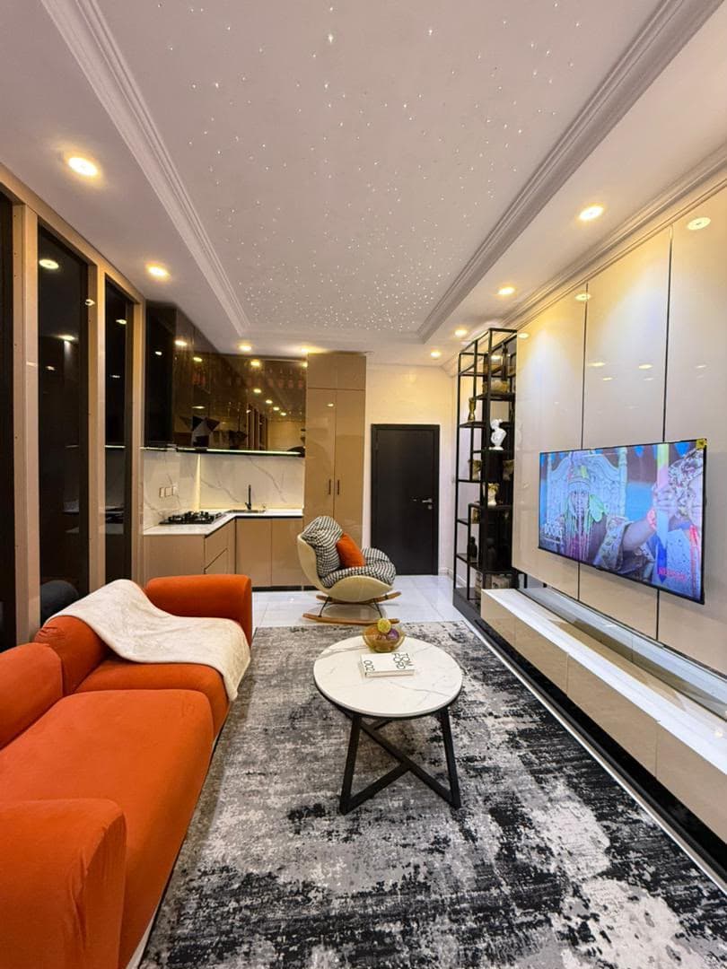 Santorini - 1 Bedroom Deluxe Bathtub Apartment for Shortlet at Osapa London, Lekki, Lagos
