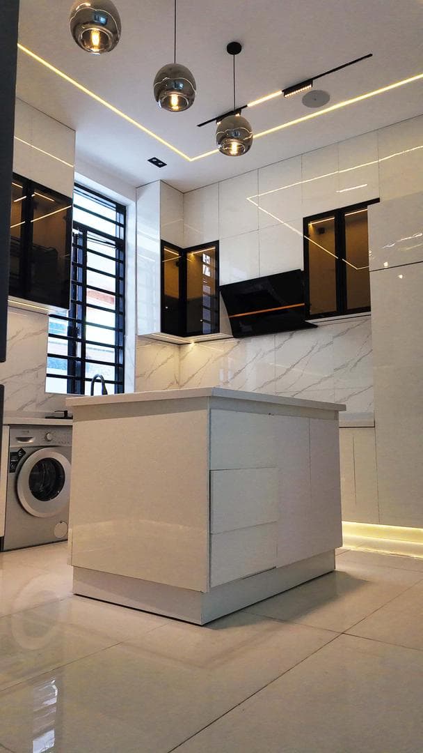 5 Bedroom Fully Detached Duplex for Sale in Lekki, Lagos - 11