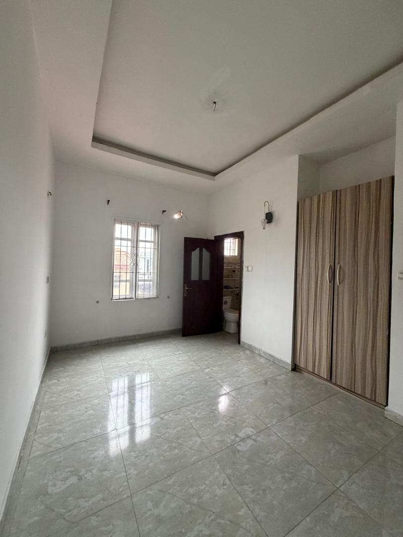 Self Contained Studio for Rent in Idado Estate, Lagos - 7